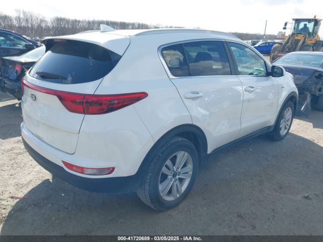 KNDPMCAC6H7085765 KIA Sportage Lx