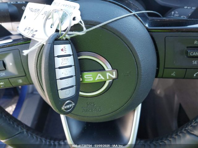 5N1BT3BA4NC702427 Nissan Rogue Sv Fwd