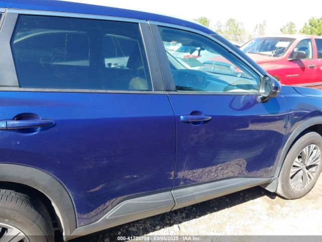 5N1BT3BA4NC702427 Nissan Rogue Sv Fwd