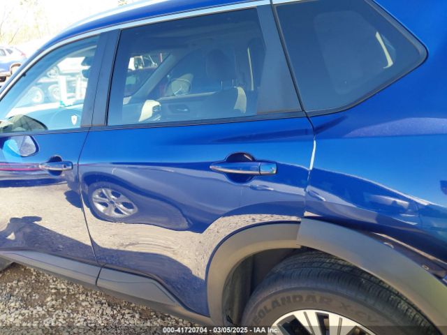 5N1BT3BA4NC702427 Nissan Rogue Sv Fwd