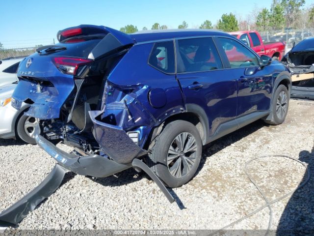 5N1BT3BA4NC702427 Nissan Rogue Sv Fwd