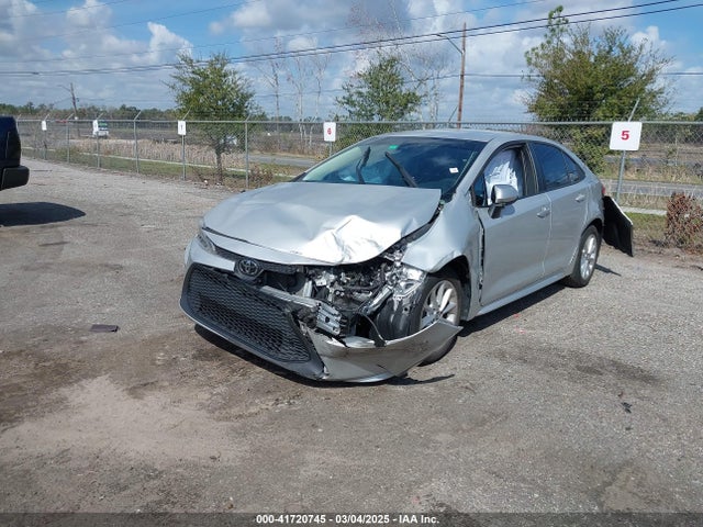 5YFVPMAE7NP373049 Toyota COROLLA LE