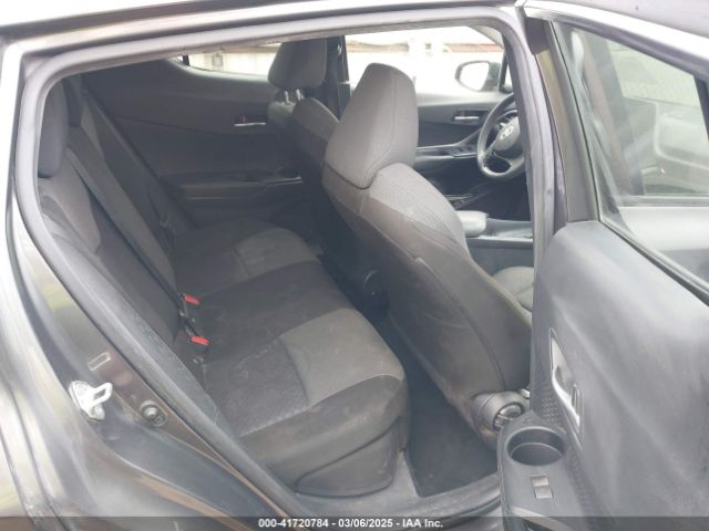JTNKHMBX0L1073916 Toyota C-HR LE