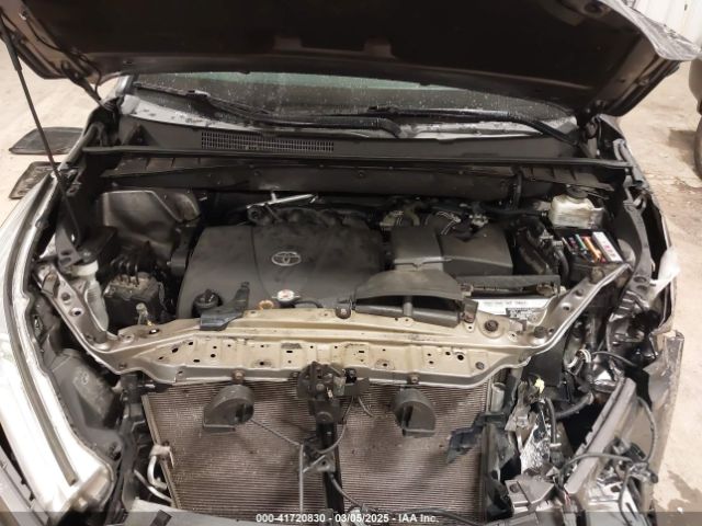 5TDBZRFH2KS996255 Toyota Highlander Le