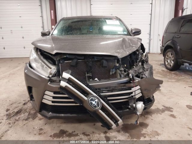 5TDBZRFH2KS996255 Toyota Highlander Le