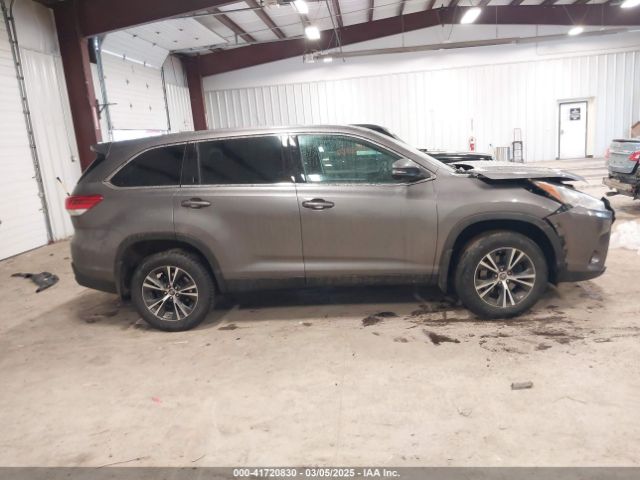 5TDBZRFH2KS996255 Toyota Highlander Le