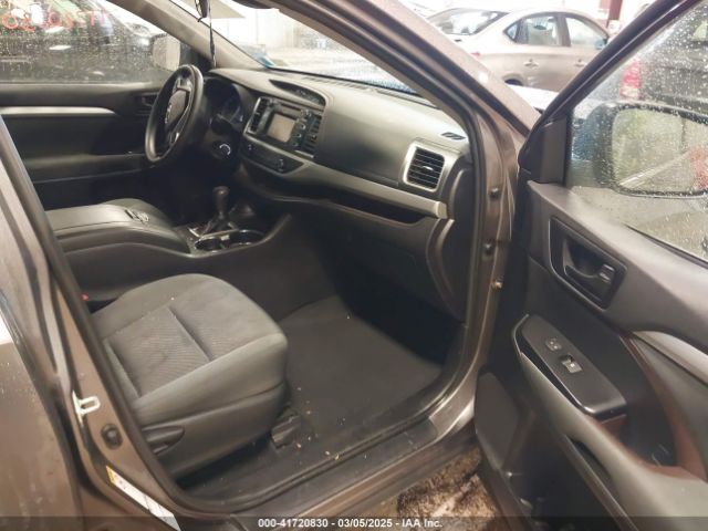 5TDBZRFH2KS996255 Toyota Highlander Le