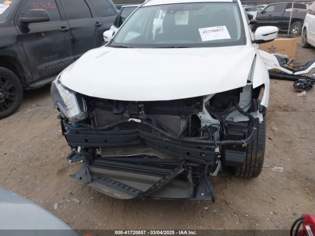 KNMAT2MT8LP539943 Nissan Rogue Sv Fwd