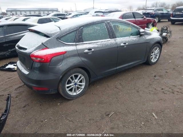 1FADP3K23JL239612 Ford FOCUS SE