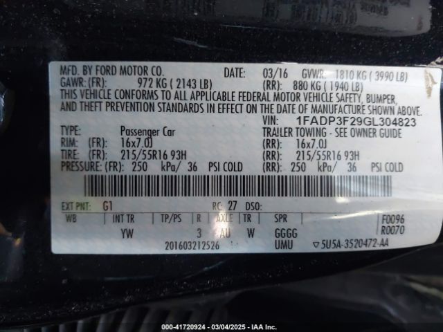 1FADP3F29GL304823 Ford FOCUS SE