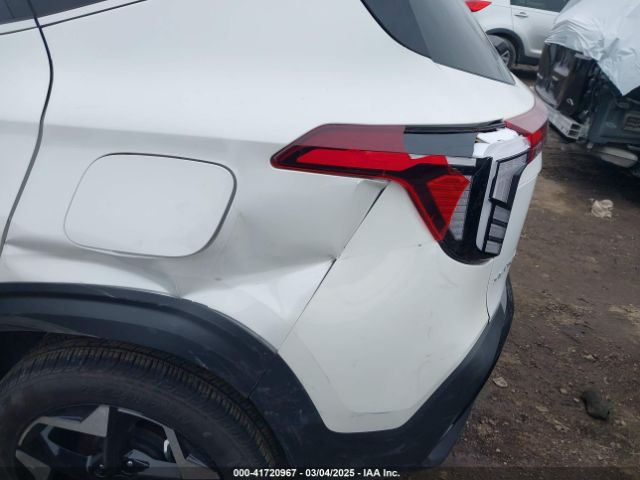 KNDERCAA8R7643849 KIA SELTOS EX