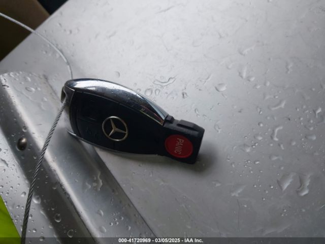 2007 MERCEDES-BENZ E 550 WDBUF72X87B086108 Photo 10