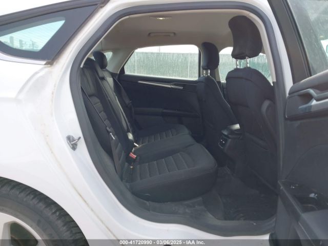 1FA6P0HD7F5131487 Ford FUSION SE