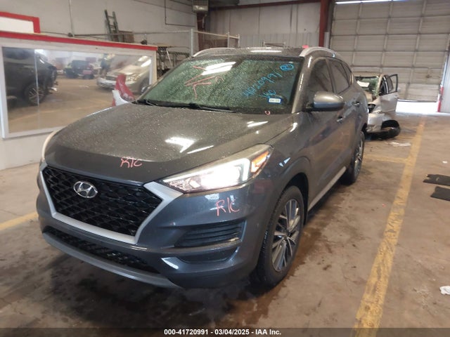 KM8J33AL0KU901768 Hyundai TUCSON SEL