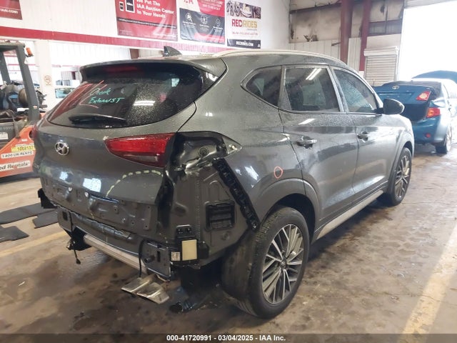 KM8J33AL0KU901768 Hyundai TUCSON SEL