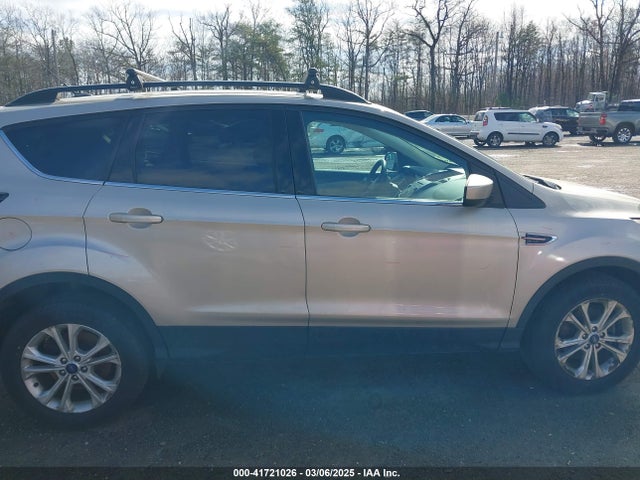 Ford ESCAPE SE 2017 1FMCU0GDXHUD65232 Image 13
