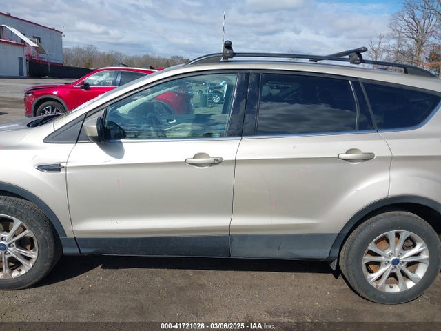 Ford ESCAPE SE 2017 1FMCU0GDXHUD65232 Image 14