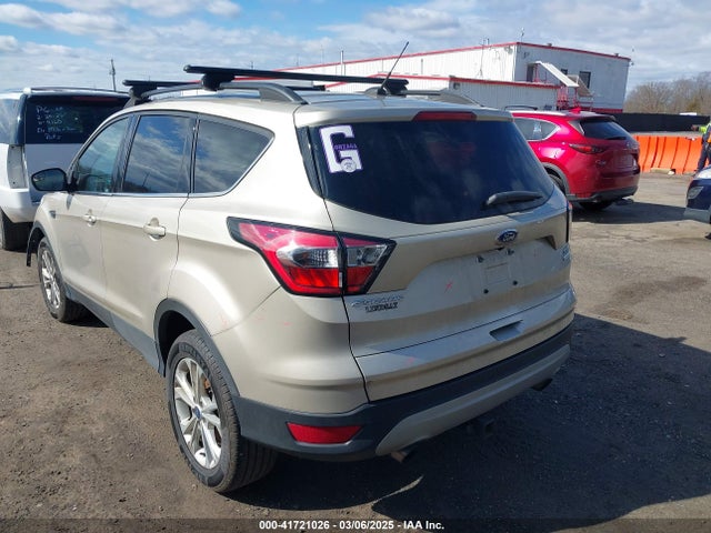 Ford ESCAPE SE 2017 1FMCU0GDXHUD65232 Image 3