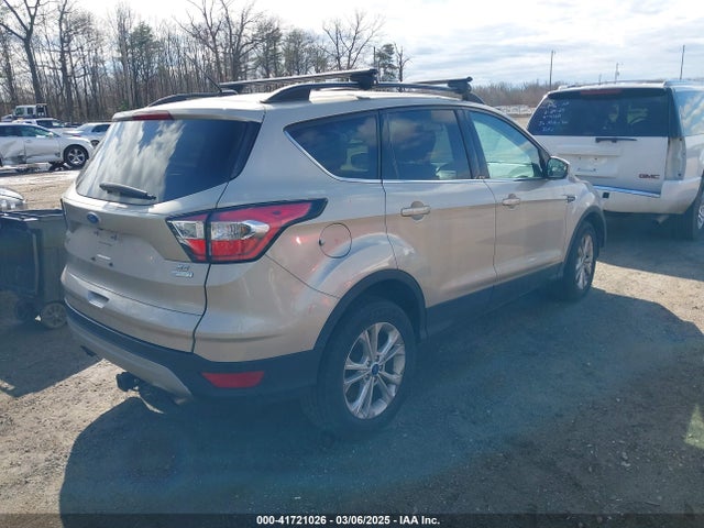 Ford ESCAPE SE 2017 1FMCU0GDXHUD65232 Image 4
