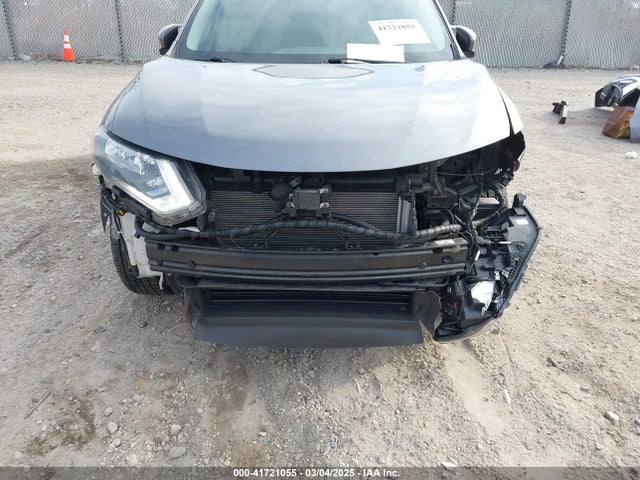 5N1AT2MV9JC770853 Nissan ROGUE S