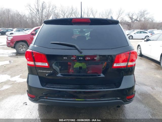 3C4PDCBB8KT844800 Dodge JOURNEY SE