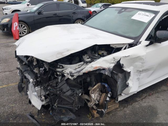 3MW5U7J05M8B70283 BMW 3 Series M340i