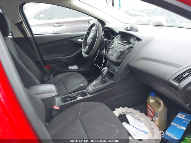 1FADP3K22GL284405 Ford FOCUS SE