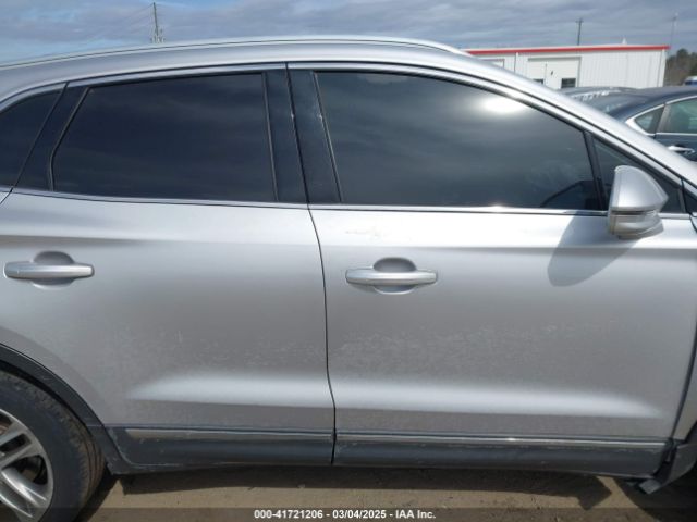 5LMCJ3D98HUL54981 Lincoln Mkc Reserve