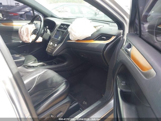 5LMCJ3D98HUL54981 Lincoln Mkc Reserve