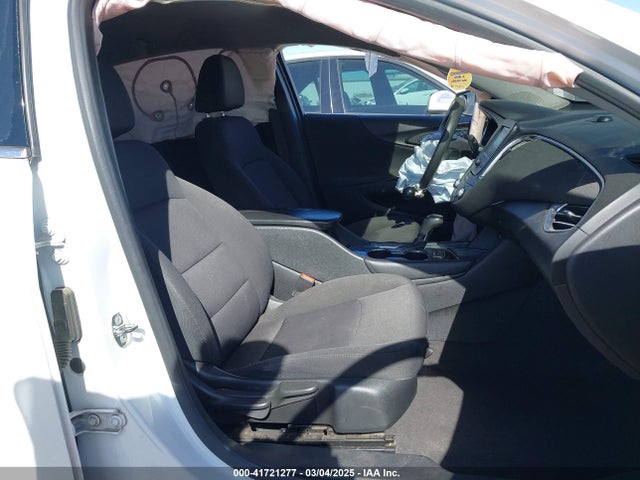 1G1ZD5ST7JF139548 Chevrolet MALIBU LT