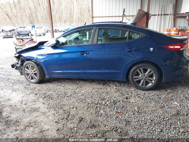 5NPD84LF1HH061910 Hyundai ELANTRA SE