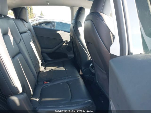 7SAYGAEE3PF883034 Tesla Model Y