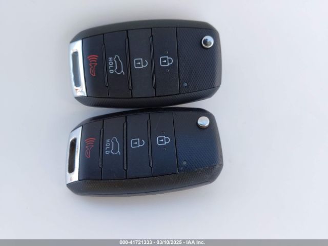 5XYPG4A31KG567938 KIA Sorento 2.4l Lx