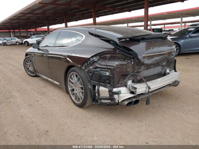 2011 PORSCHE PANAMERA WP0AC2A70BL090139 Photo 2
