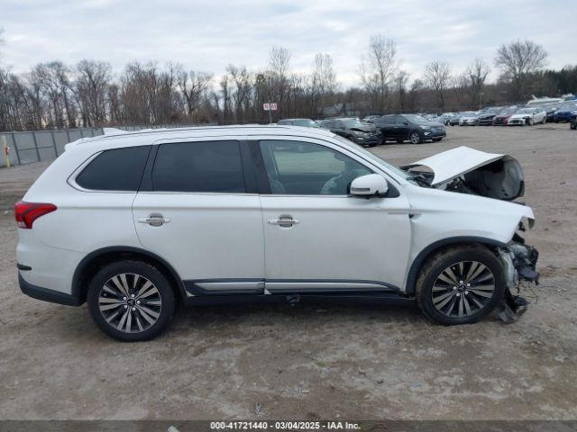 JA4AZ3A39KZ005940 Mitsubishi Outlander Sel