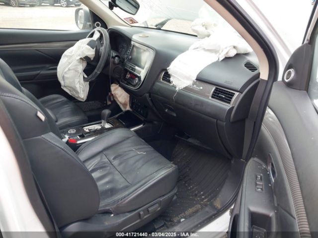 2019 MITSUBISHI OUTLANDER JA4AZ3A39KZ005940 Photo 4