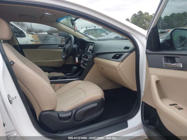 5NPE24AFXJH657421 Hyundai SONATA SE