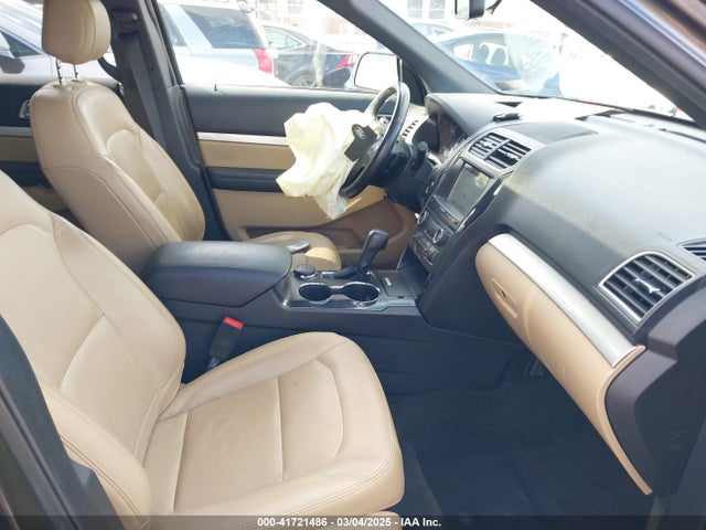 Ford EXPLORER XLT 2017 1FM5K8D86HGC79838 Image 5