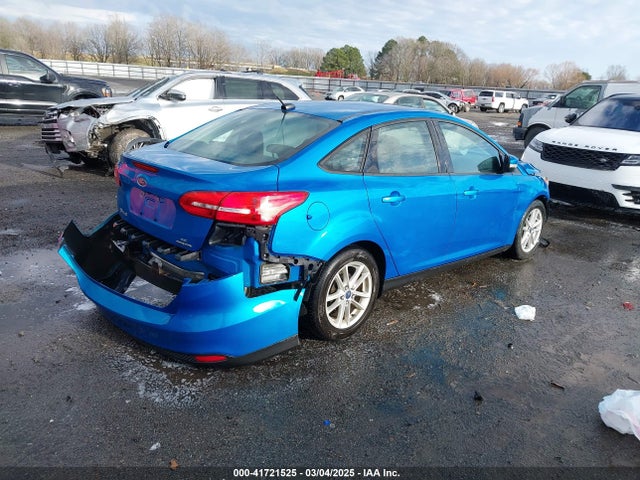 Ford FOCUS SE 2015 1FADP3F22FL340772 Image 4