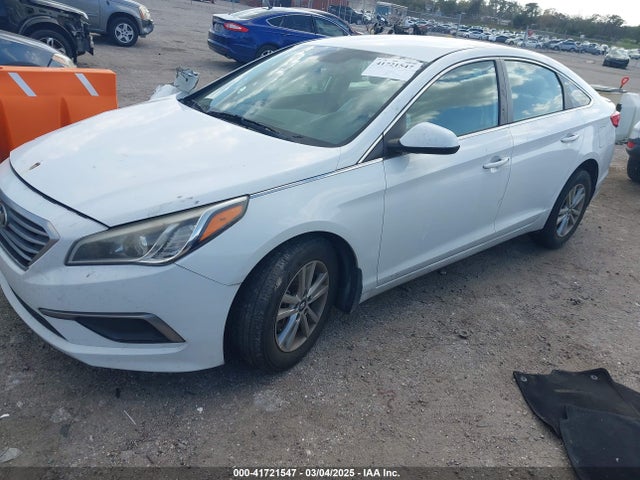 5NPE24AF3GH406068 Hyundai SONATA SE