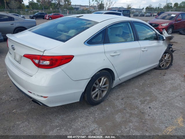 5NPE24AF3GH406068 Hyundai SONATA SE