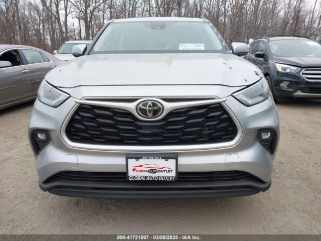 5TDKDRBH2PS015689 Toyota Highlander Le