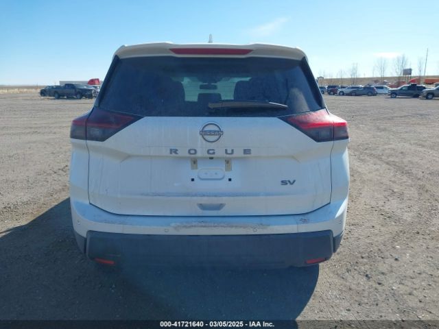 5N1BT3BA1RC672230 Nissan Rogue Sv Fwd