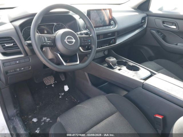 5N1BT3BA1RC672230 Nissan Rogue Sv Fwd
