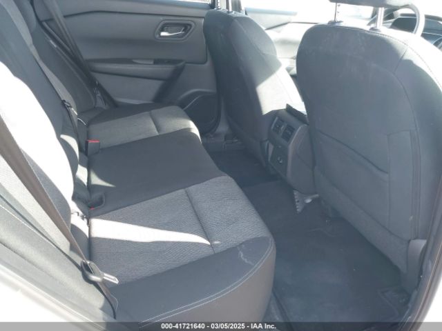 5N1BT3BA1RC672230 Nissan Rogue Sv Fwd