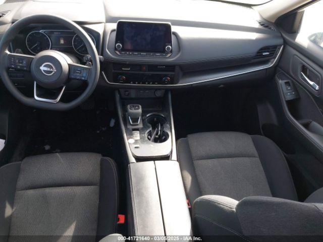 5N1BT3BA1RC672230 Nissan Rogue Sv Fwd
