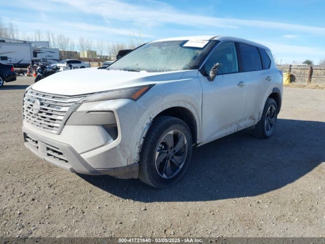 5N1BT3BA1RC672230 Nissan Rogue Sv Fwd