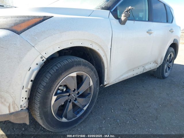 5N1BT3BA1RC672230 Nissan Rogue Sv Fwd
