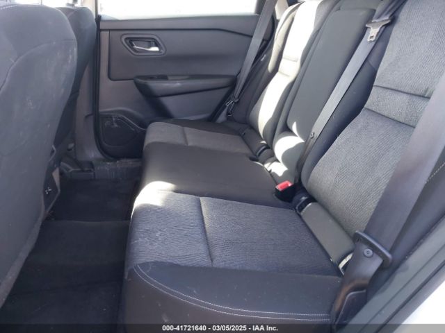 5N1BT3BA1RC672230 Nissan Rogue Sv Fwd