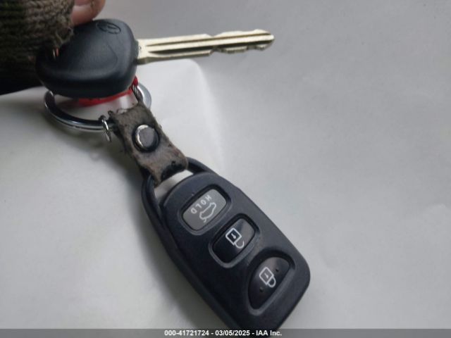 5NPDH4AEXFH584771 Hyundai ELANTRA SE